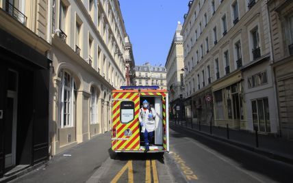 Во Франции зафиксировали рекордный рост смертей от коронавируса