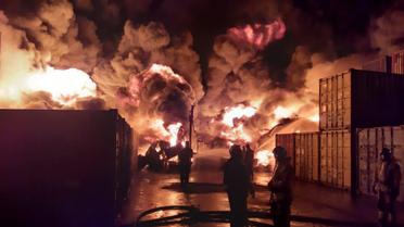 Пожежа на складі в Санкт-Петербурзі_06