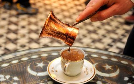 Українець став найкращим у світі з приготування кави у джезві