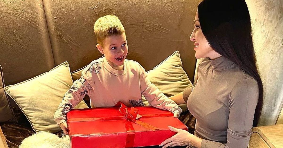 Жена Влада Ямы с сыном