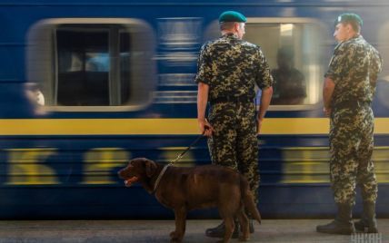 На кордоні з РФ у потягу "Москва-Київ" затримали росіянку, яку розшукував Інтерпол
