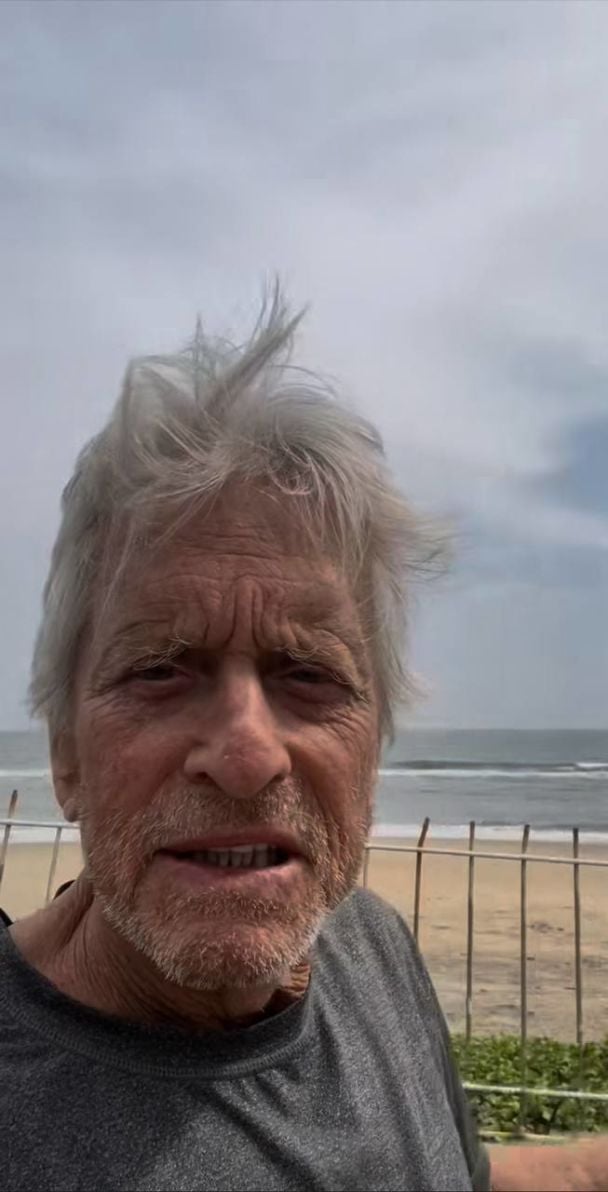 Кэтрин Зета-Джонс с Майклом Дугласом и детьми отпраздновали Новый год / © instagram.com/catherinezetajones