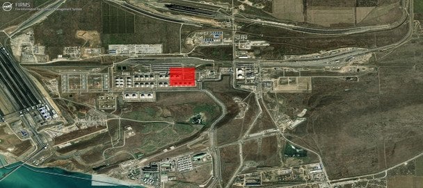 Місце удару по резервуарному парку нафтового терміналу «Таманьнефтегаз» / © із соцмереж