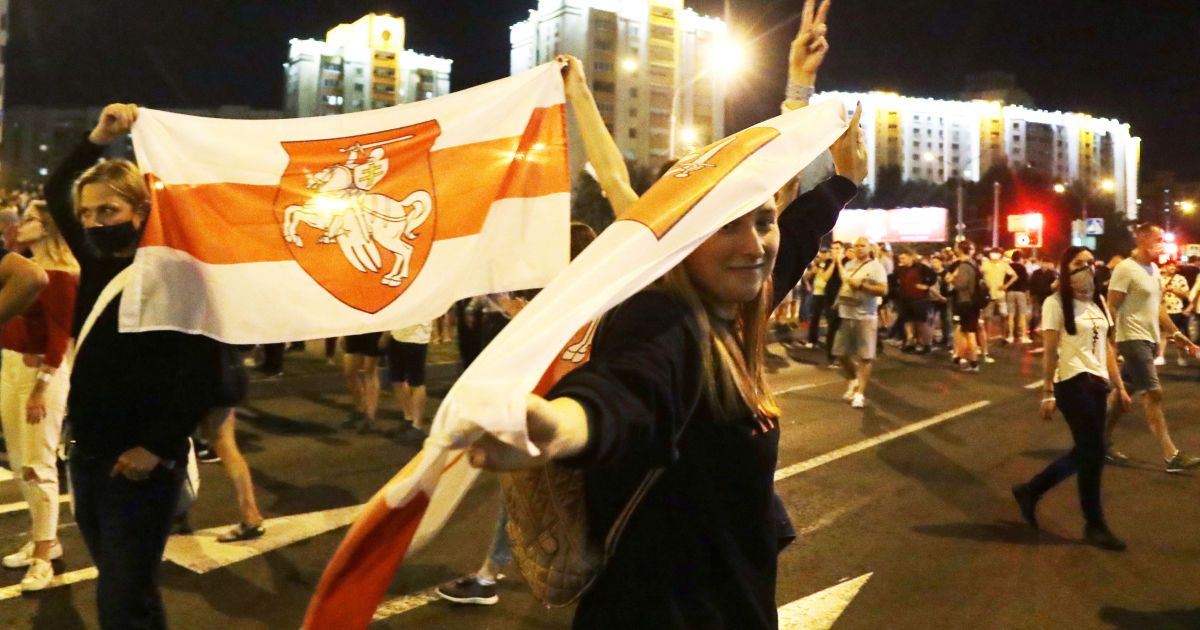 Пропавшие митингующие, массовое увольнение и тысячи людей на улицах: как в Беларуси прошла девятая ночь протестов