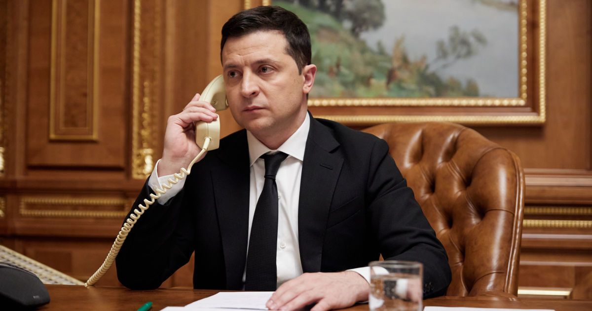 Зеленский поговорил с Макроном: о чем договаривались президенты