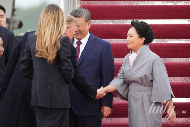 Пен Ліюань, Сі Цзіньпін, Дональд і Меланія Трампи / © Associated Press