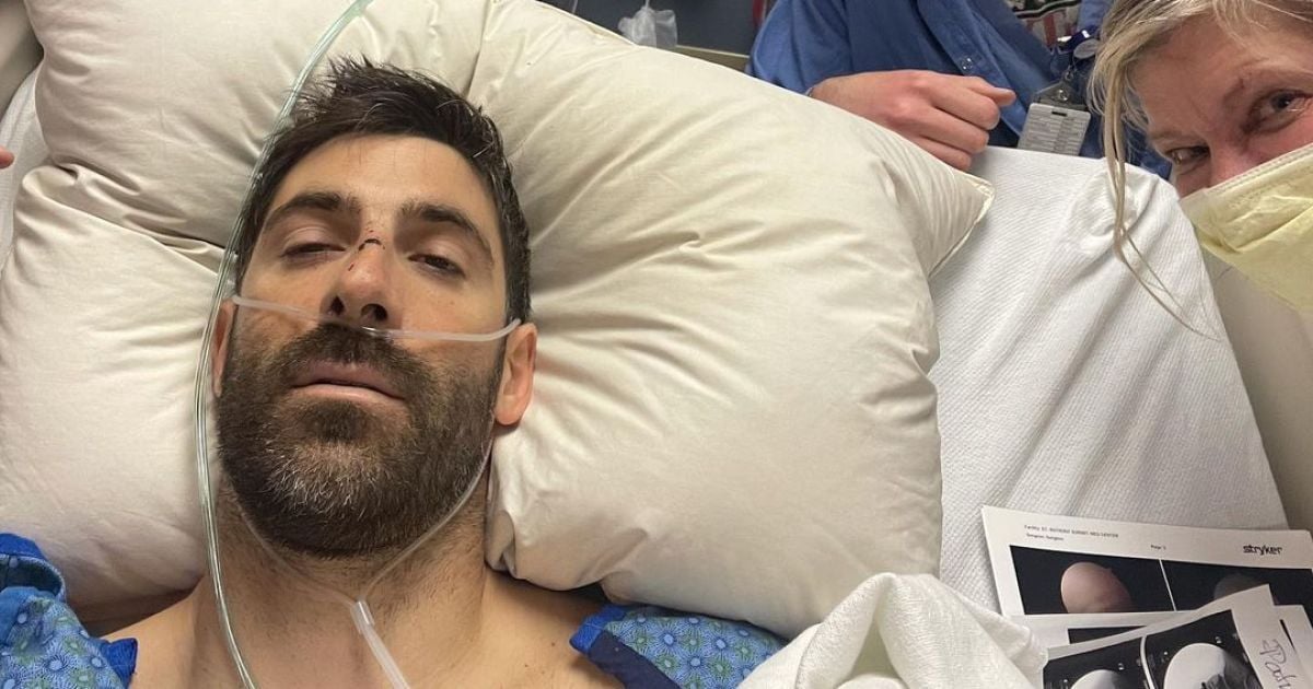 Врізався в дерево: французький лижник потрапив до лікарні з діркою в нозі (фото)