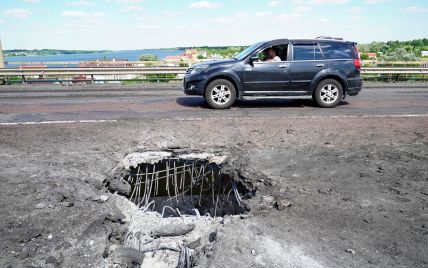 "Зруйнували плани окупантів": на Херсонщині українські військові завдали ще одного удару по Каховському мосту