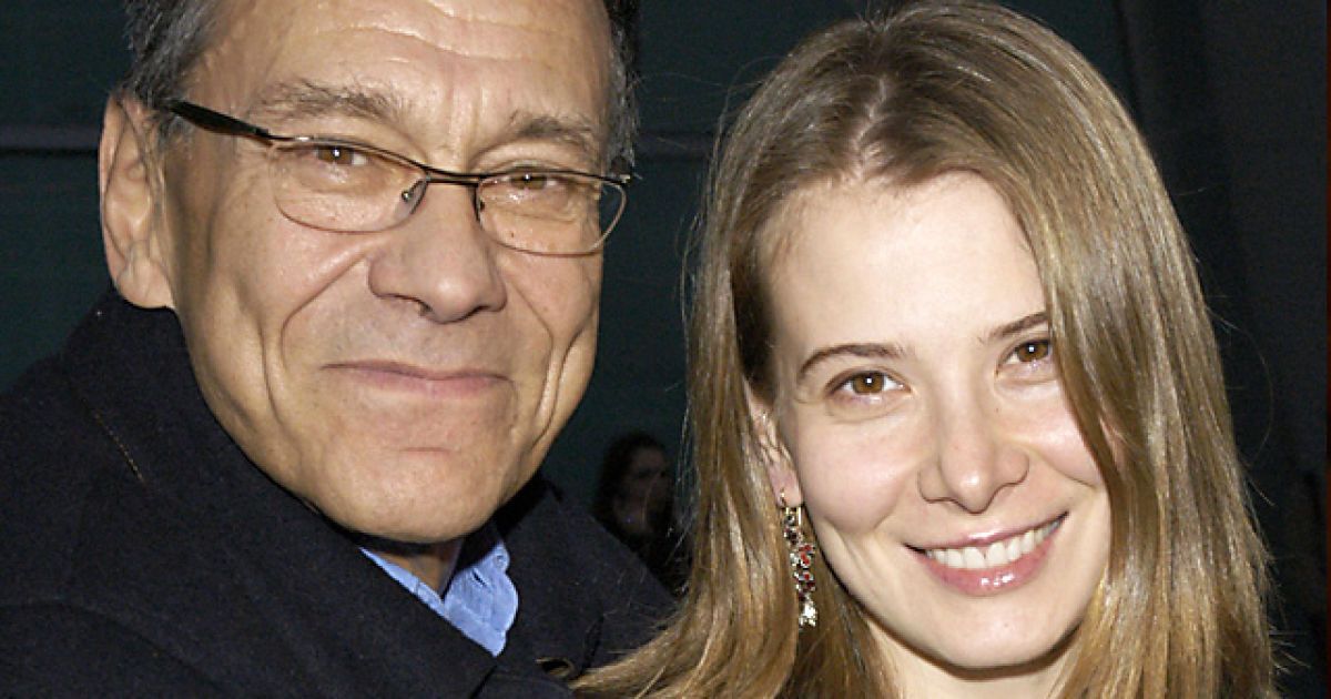 Дочь Кончаловского и Высоцкой выздоравливает