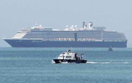Украинцев не планируют эвакуировать из лайнера, стоящего на карантине у Японии - консул