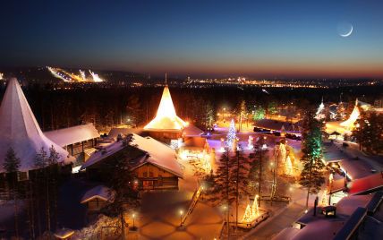Зима "прилетела": в Лапландии снегом засыпает городок Санты (фото, видео)