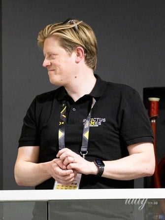 Принц Гарри и Джеймс Холт