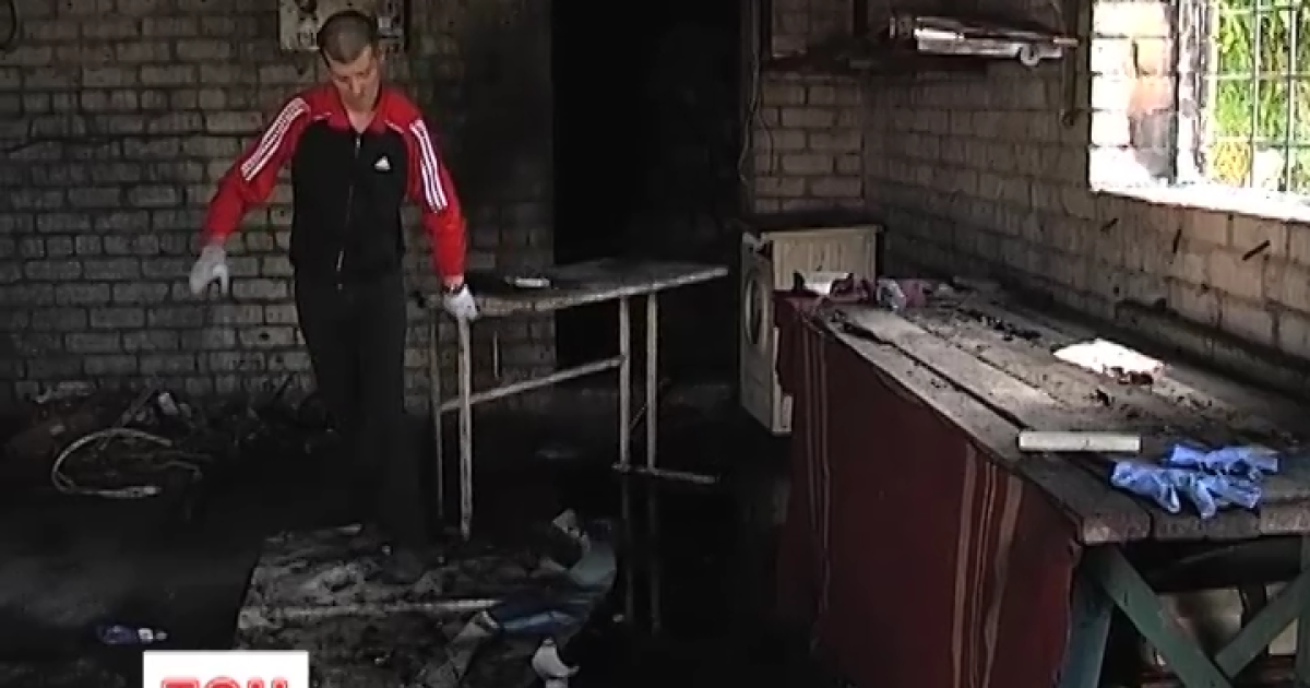 В Запорожье сгорел гараж волонтеров