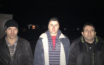 Появились фото и первые подробности освобождения троих украинцев из плена боевиков