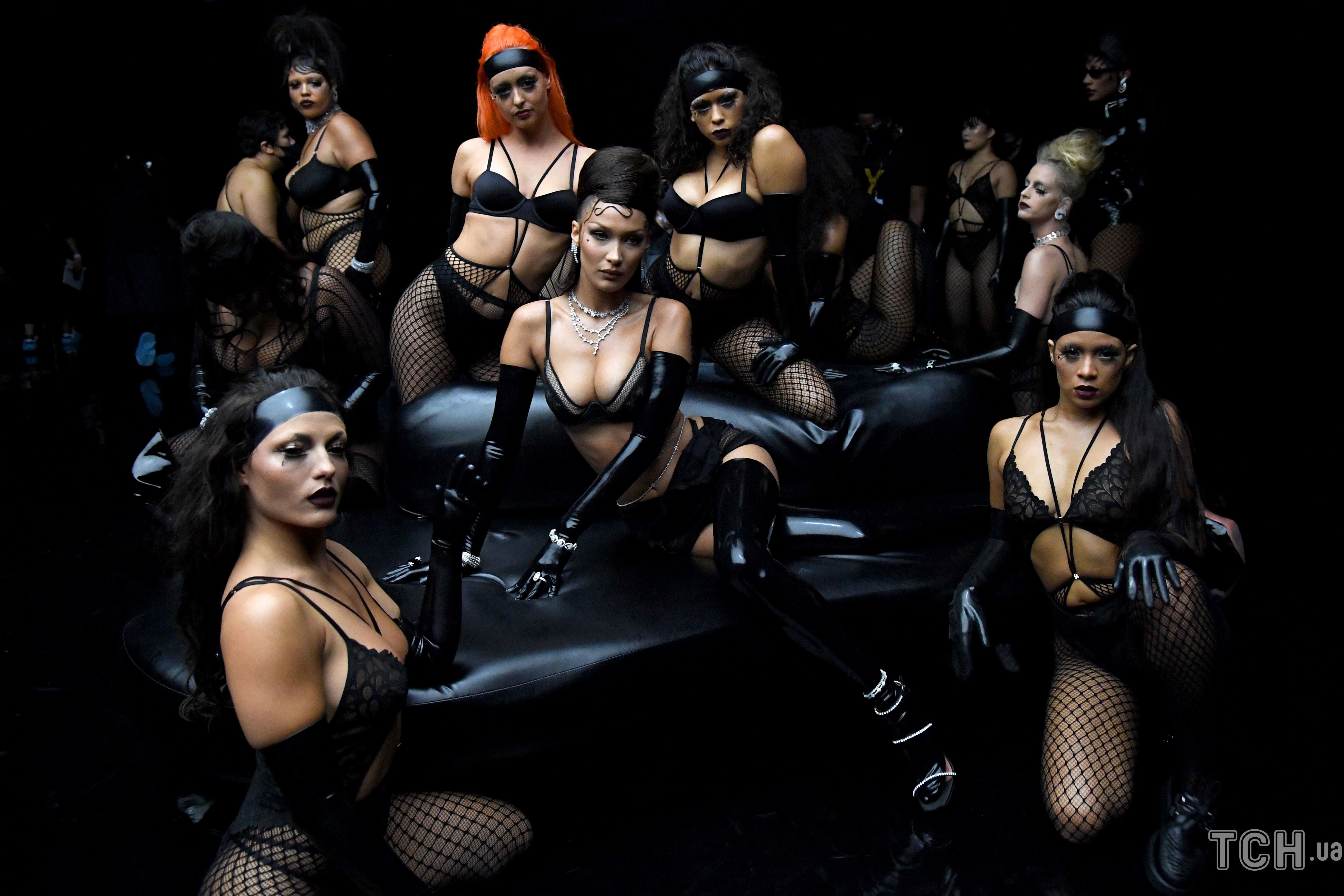 Savage x fenty. Savage x fenty show vol. Savage x fenty show. Savage x fenty нижнее белье. 4.