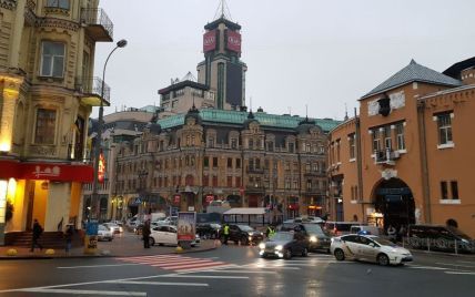 В центре Киева в понедельник временно ограничат движение транспорта: в чем причина