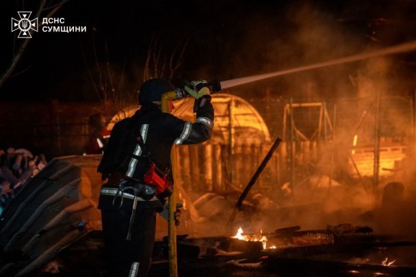 Il nemico ha colpito l'oblast di Sumy / Foto: Servizio di emergenza statale / ©