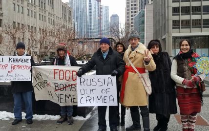 Russia out of Crimea. В Москве и Чикаго провели акцию в поддержку оккупированного Крыма