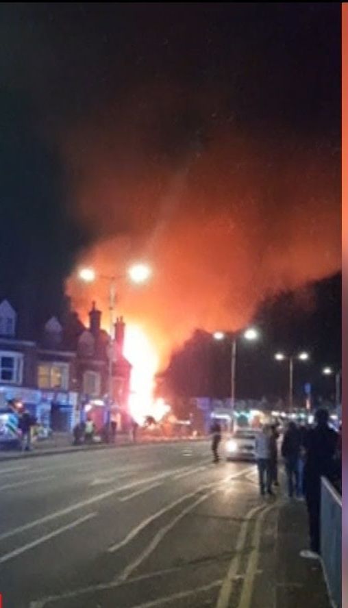 Мощный взрыв произошел в британском городе Лестер