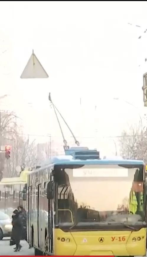 В Киеве из-за сильных морозов открыли дополнительные пункты обогрева