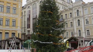 На Софійській площі в Києві готуються до новорічно-різдвяних свят / © Вечірній Київ