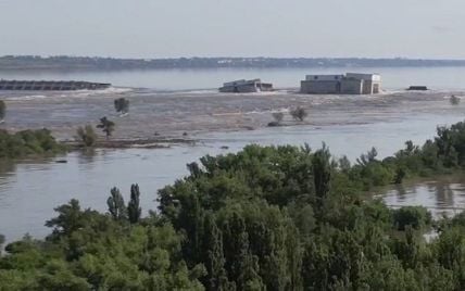 Окупанти підірвали Каховську ГЕС: вода затоплює Херсонщину, які наслідки (фото, відео)