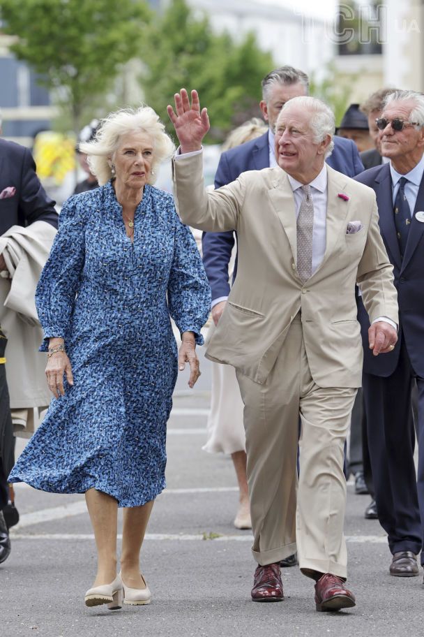 Королева Камілла і король Чарльз у Паундбері / © Associated Press