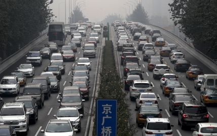 У Китаї дозволили експорт вживаних автомобілів