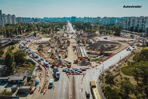 Реконструкція транспортної розв’язки біля станції метро «Чернігівська» / Фото «Автострада»
