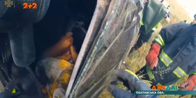 Вырезали из искореженного салона: головокружительная авария в Полтавской области