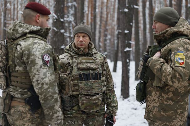 Олександр Сирський на позиціях / © facebook.com/Сухопутні війська України