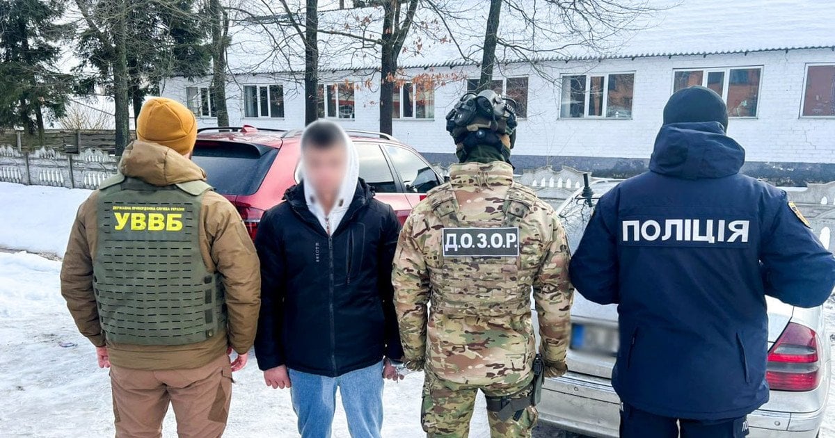 Мав умовний термін, а тепер — до 9 років тюрми: 18-річний мешканець Рівненщини попався на схемі з переправлення людей