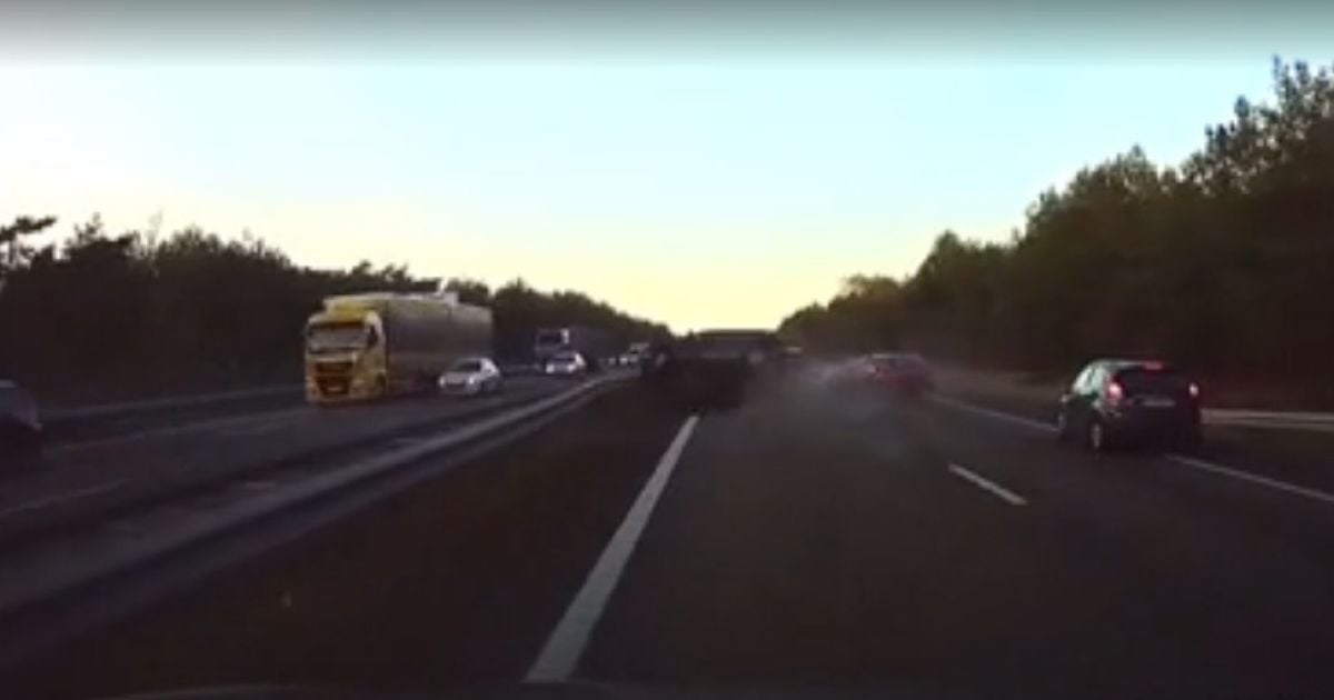 В Нидерландах автопилот электрокара Tesla Model S спас водителя от ДТП