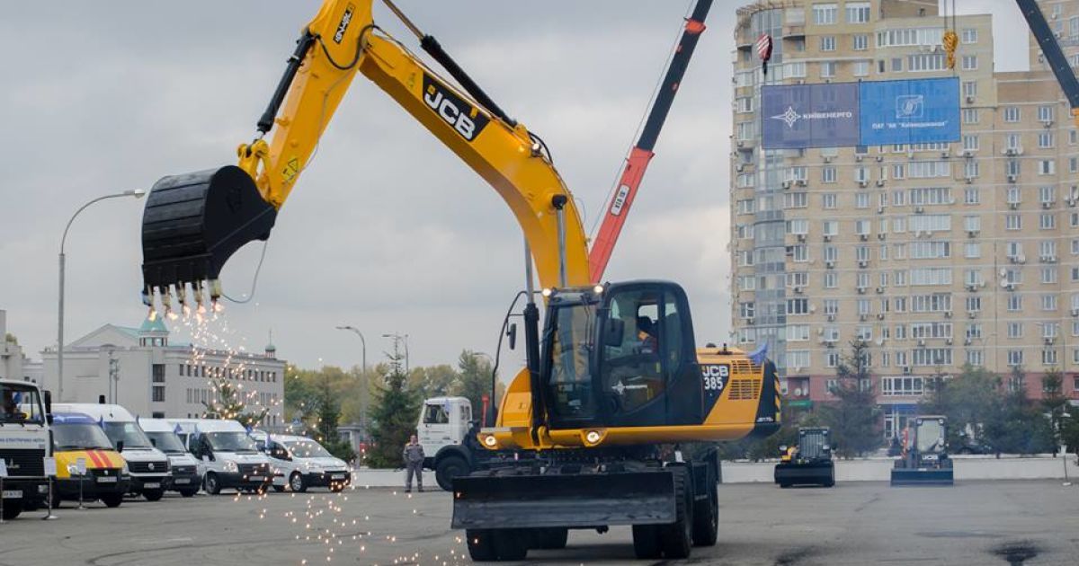 Во время соревнований операторов и водителей спецтехники в Киеве / © Киевводоканал