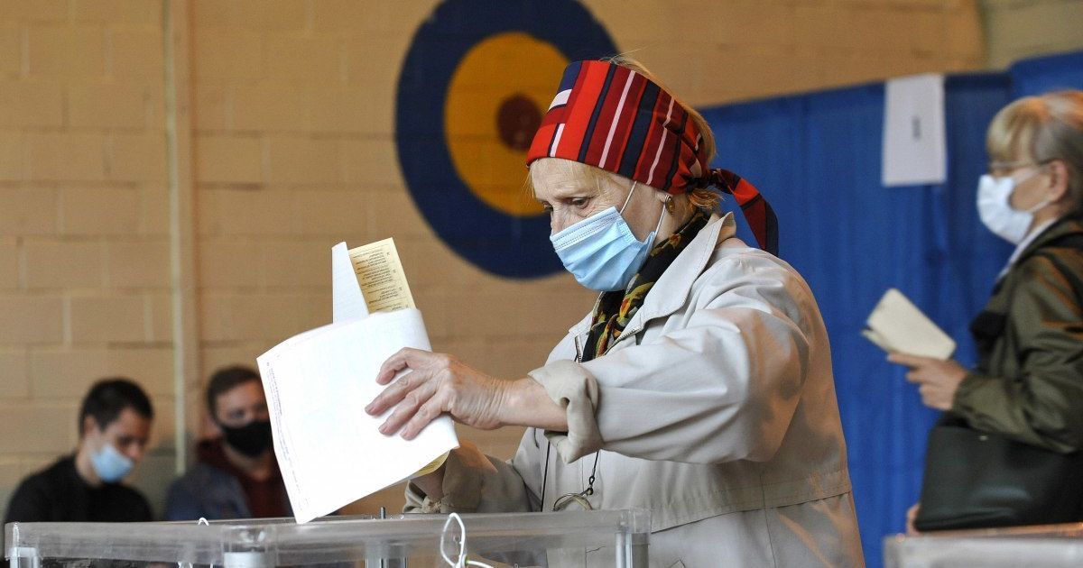 "Рейтинг" обнародовал результаты собственного экзит-пола на местных выборах из 4 городов: среди них Киев