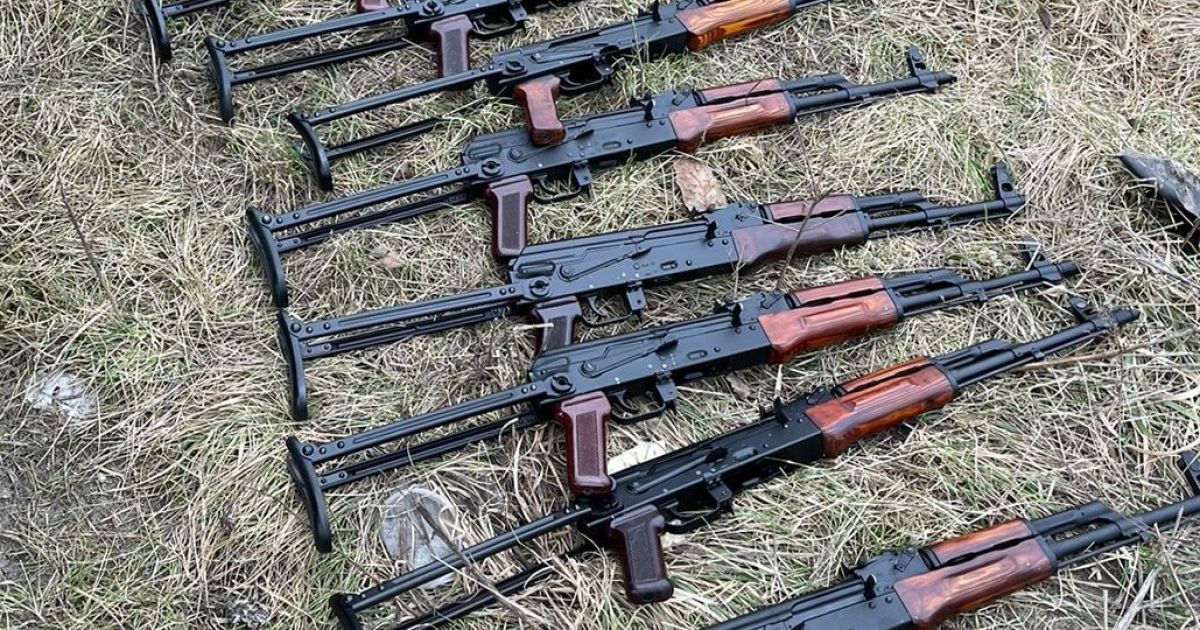 У Києві чоловік збував вогнепальну зброю по 1500 доларів за одиницю