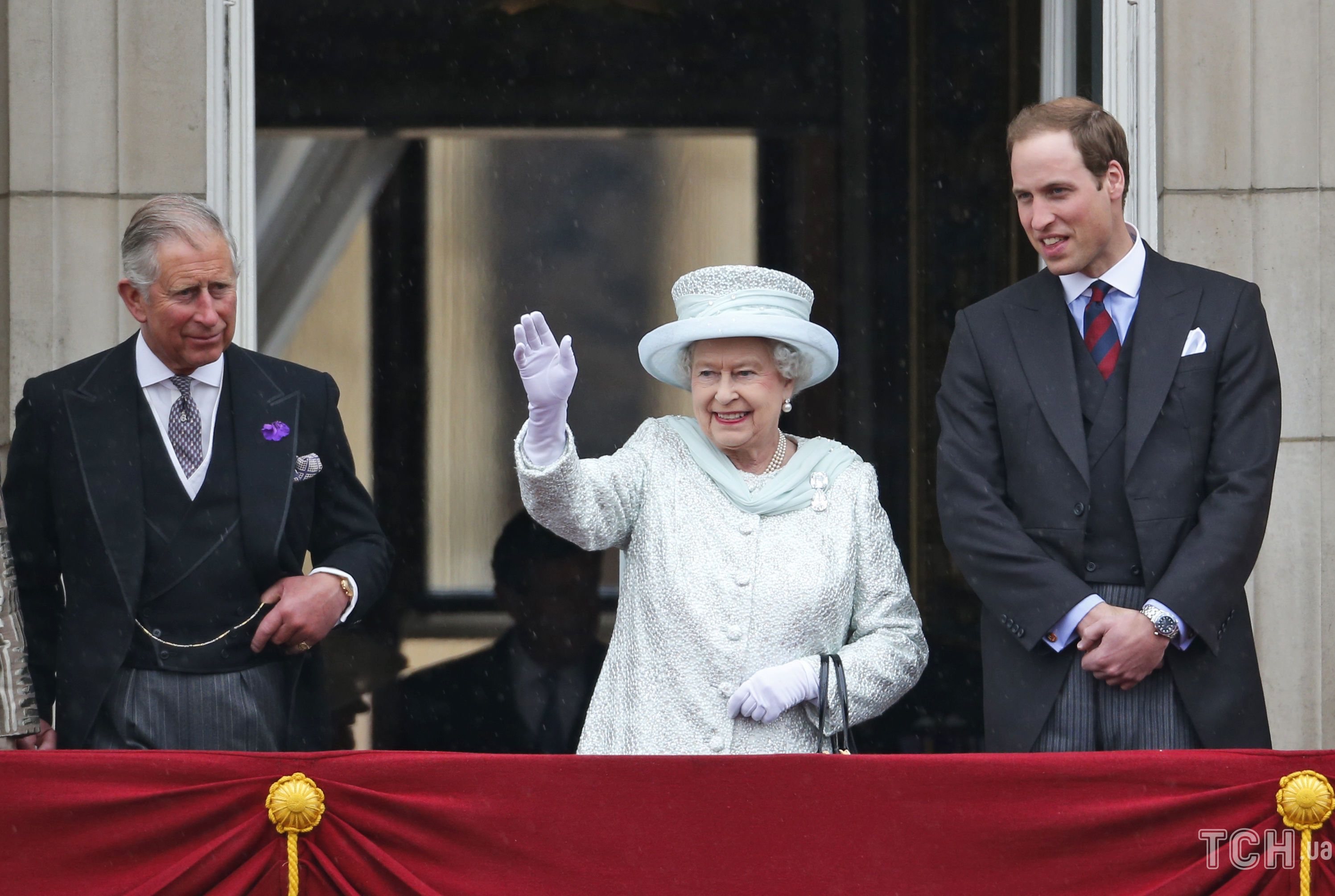 Принц Чарльз, королева Єлизавета II та принц Вільям / © Associated Press