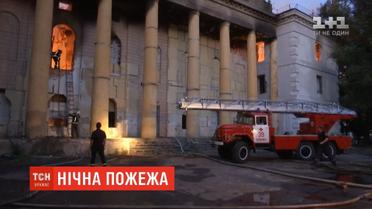 У Бахмуті на Донеччині горів будинок культури