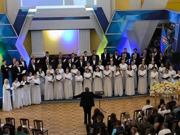 Національна заслужена академічна капела України «Думка»