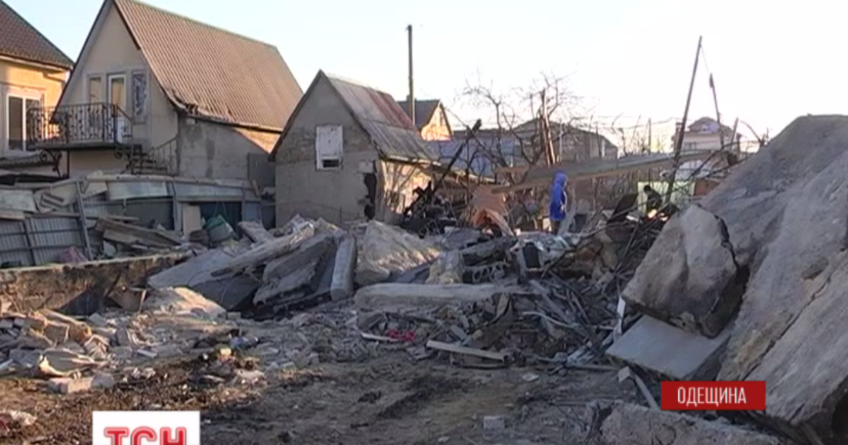 В Одесской области под завалами дома нашли тело ребенка