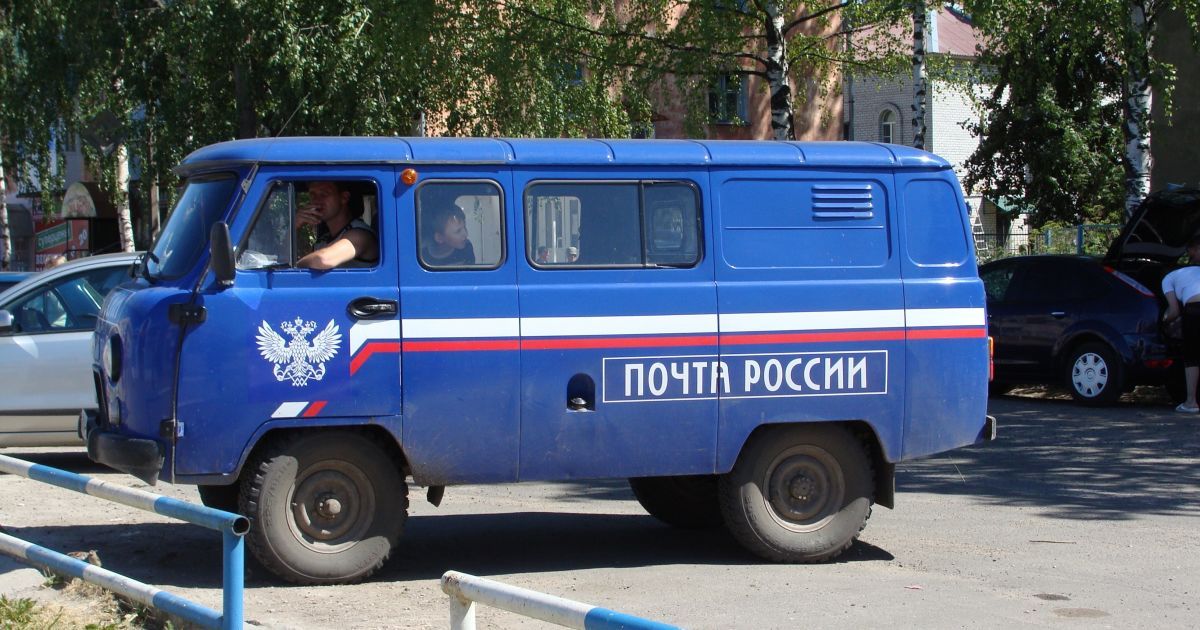 В России онлайн-ловкачи наживались на клиентах, отправляя им по почте кирпичи вместо ноутбуков