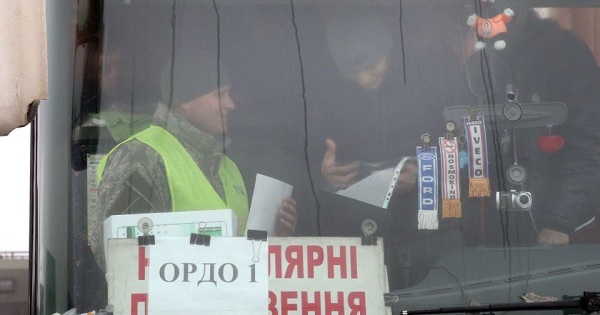 Стали известны фамилии людей, которые остались в плену боевиков