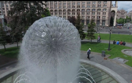 В Сети появилось увлекательное видео фонтанов на Майдане с высоты птичьего полета