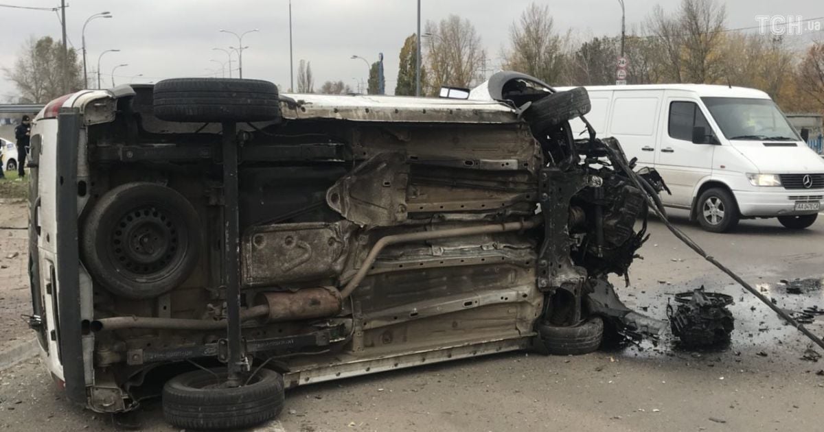 ДТП на Богатирській у Києві_1 / © Фото Антон Страшко/ТСН