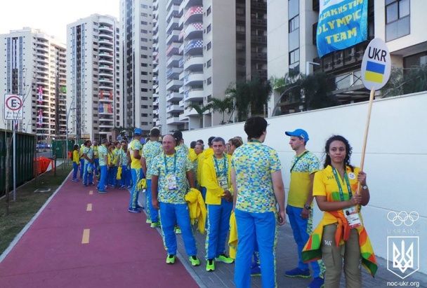 Церемонія підняття національних прапорів. / © facebook.com/olympicua