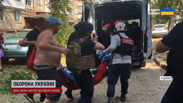 Російський дрон атакував жінку в під’їзді