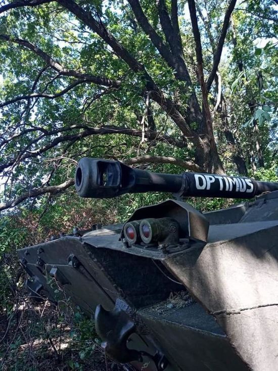 Намагаються встановити повний контроль над двома областями: в Генштабі розповіли, що відбувається на сході України
