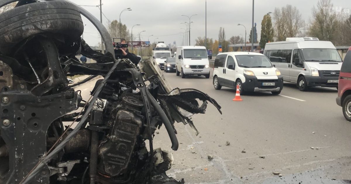 ДТП на Богатирській у Києві_2 / © Фото Антон Страшко/ТСН