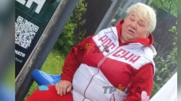 Пенсионерка разгуливала по Виннице в безрукавке с надписью «Россия»