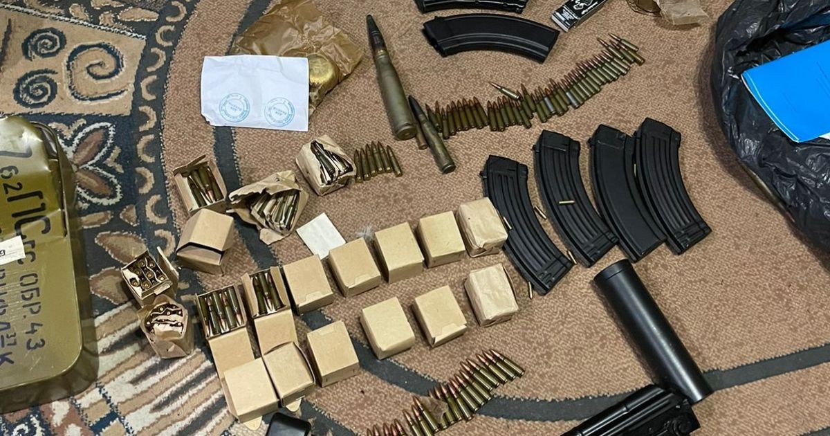 У Києві чоловік збував вогнепальну зброю по 1500 доларів за одиницю